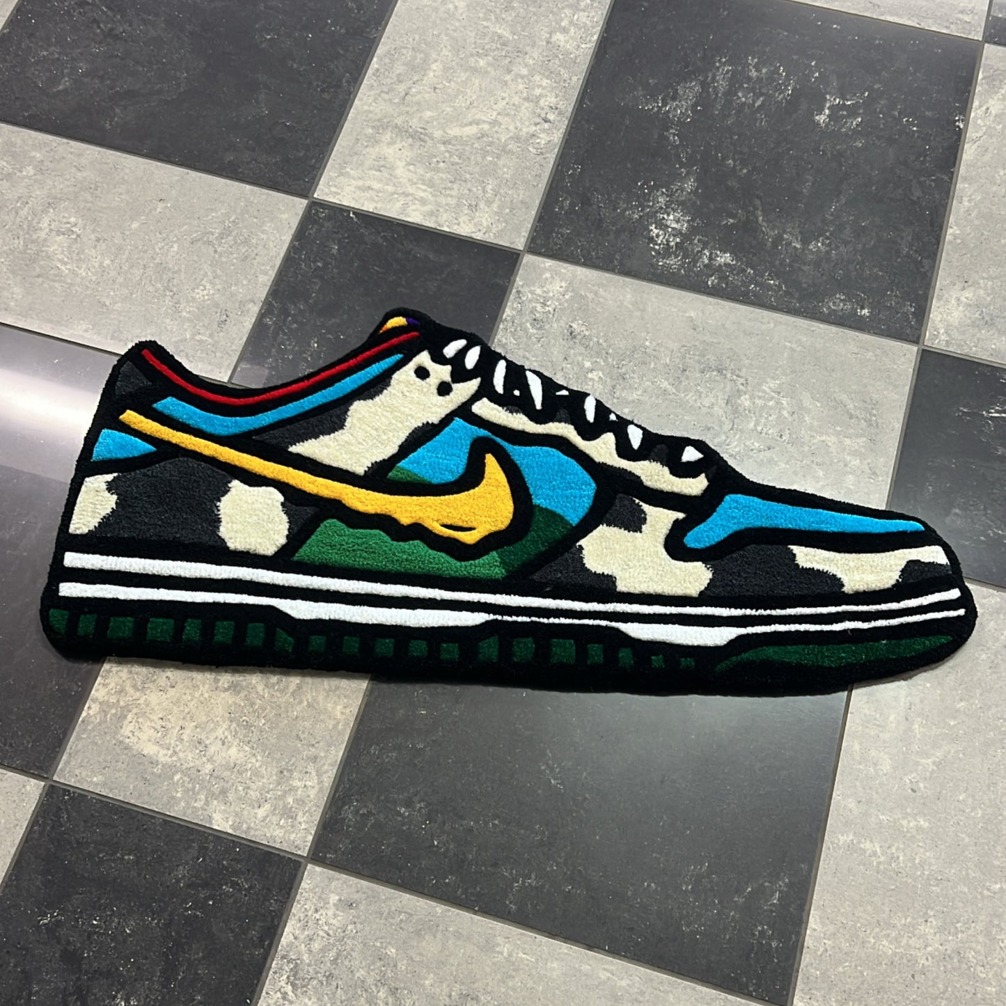 CUSTOM RUGS